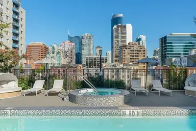 Image de Stylish 1br Suite in Yaletown w/ Balcony & Views
