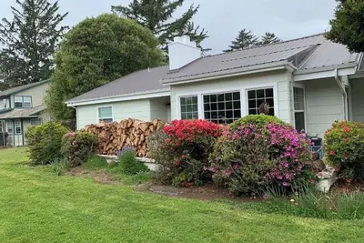 Image de Charming Mill Beach Cottage by the Sea