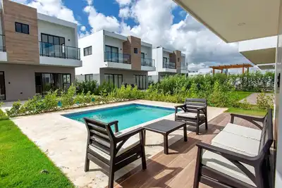 Image de Three-bedroom villa with private pool