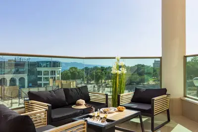 Image de Bright Eilat escape with balcony pool and sea view