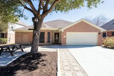 Image de Atx Stay & Play! 10 Beds • Grill • Hot Tub • Pool Table • Ping Pong