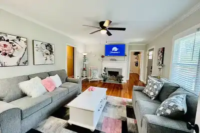 Image de Uptown Downtown Living