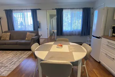 Bright&Comfortable Upper Floor|Convenient Location