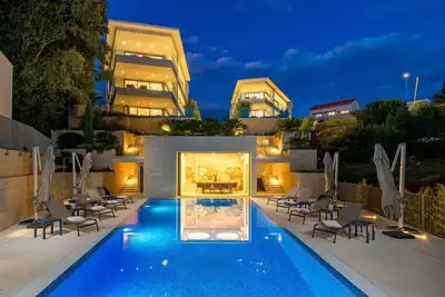 Image de Villa Krk - Luxury apartment by the sea with view of Krk town and shared pool