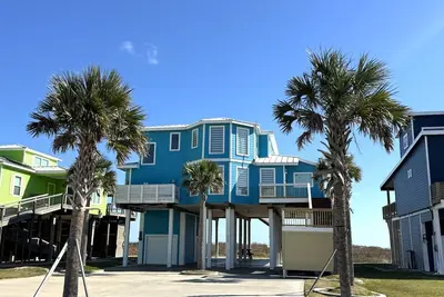 Salty Fins - Beachfront - Large group Welcome