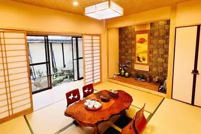 Image de Tenkajaya Station】 10 guests｜2 bathrooms, 2 gardens｜5 min. to Namba & direct access to Kansai International Airport｜Star Inn, Japanese-style private house