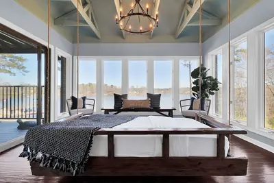 Image de Private 7br Lakehouse Estate|Pool, HotTub|13 Beds