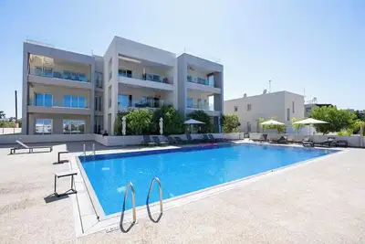 Image de 2 bedroom ground floor apartment on the Mythical Seas complex with communal pool