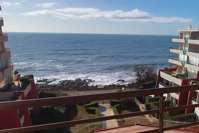 Moderne T2 Climatisé avec Piscine à Sète