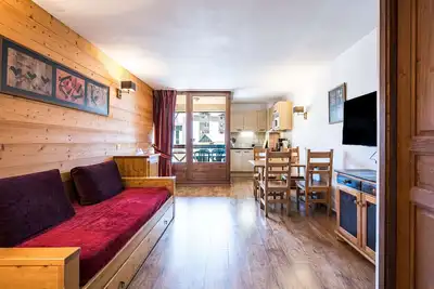 Image de Studio cosy à Brides-les-Bains avec parking!