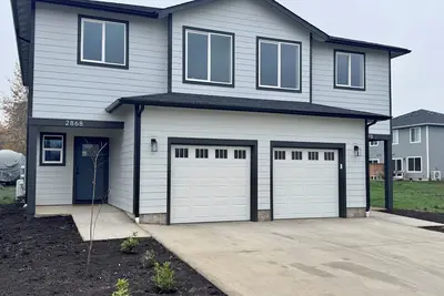 Image de Brand new 3 bedroom 2 1/2 bath home in desirable North Albany