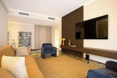 Image de Have you ever dreamed of a place where design, comfort, and elegance come together just steps from the heart of Lucca?At Casa Lux, every detail is crafted for your well-being — refined materials, natural light, and spaces that radiate harmony. The apart
