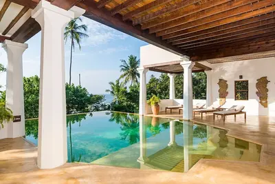 Image de Palm Tree Paradise - Cinq Chambres Villa, Couchages 10