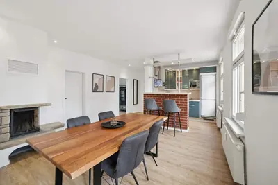 Image de Appartement-Appartement-Salle de bain privée-Vue sur la cour