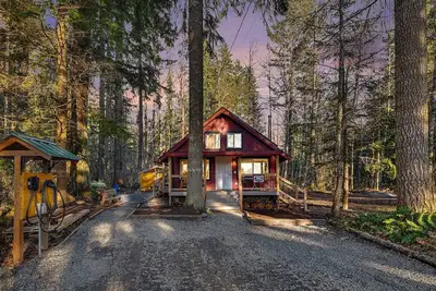 Image de Red Deer Cabin Hot tub Sauna Outdoor Shower