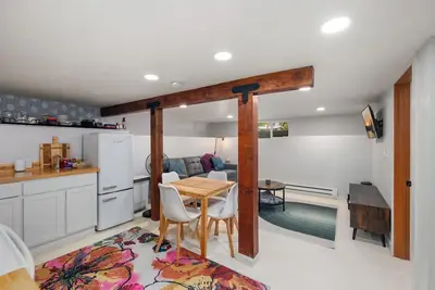 Image de Mother-in-Law suite on Urban Homestead W/ Hot tub