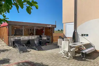 Image de Magnifique appartement à Vrsi avec Wi-Fi