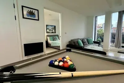 Image de Luxury 2 Bed Apartment with Giant Garden Balcony