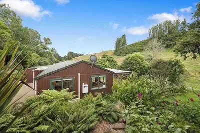 Image de Whare Marie - Direct Redwoods Trail Access!