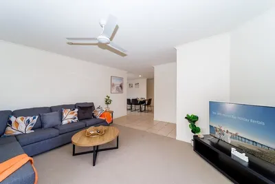 Image de 4-Bedroom House in Urraween Hervey Bay