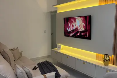 Image de Modern, comfortable, air-conditioned apartment with a gourmet area and gym.