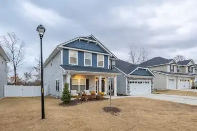 Image de Clayton 6-Beds Family Home Near Raleigh Sleeps 12