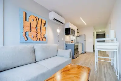 Image de 1 Br | Cowork and Pool Access by Casco View Life