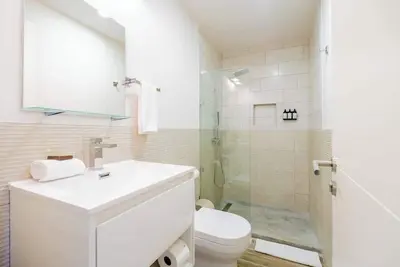 Image de Apartment Upper Level in Casco View