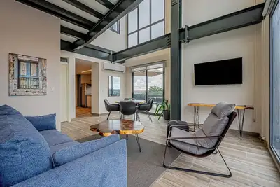 Image de Two-Bedroom Loft with Large Terrace