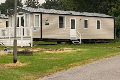 Image de Thameside, family friendly, country holiday cottage in Allhallows