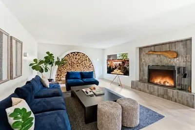 Image de Elegant Home | Hot Tub & Fire Pit | Bocce Ball