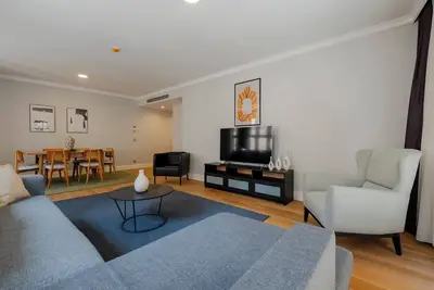 Image de 3-Bedroom Apartment - 2 Bathroom - Elevator - New Building - 5 Min to Taksim Sq