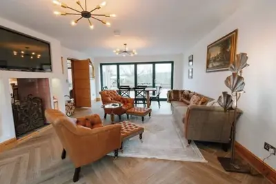 Image de Luxury Countryside Retreat with Swim Spa/Hot Tub – Sleeps  upto 10