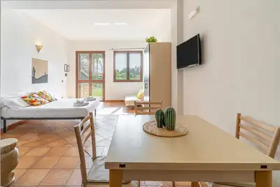 Image de Appartement 'Pathos Retreat Ulivo' avec piscine partagée, Wi-Fi et climatisation