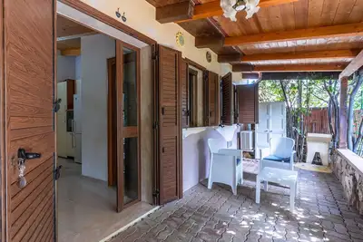 Image de Appartement « Pathos Retreat Rosmarino » avec piscine partagée, Wi-Fi et climatisation