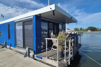 Image de Houseboat - Beautiful time out on Lake Usedom