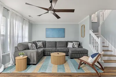 Image de Bluemarsh Escape- Pet Friendly- 8 mins to Credit 1