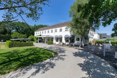 Image de Perfect Family Haven w/Onsite Dining Close to Basiliek van Oudenbosch