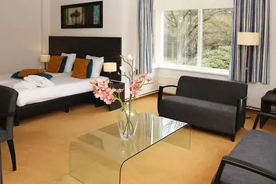 Image de Vibrant Escape Near Nature Parks & Hotspots | 2 Units Perfect for Group Getaway