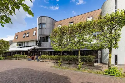 Image de Relaxing Stay, Close to Scenic Paths & National Parks in Made - 2 Units