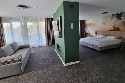 Image de Family-Friendly Stay with Breakfast Close to Speelgoedmuseum Roden