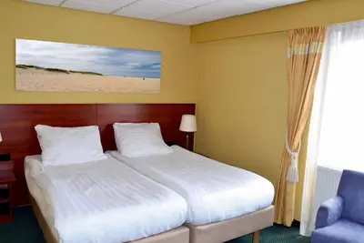 Image de Warm & Inviting Bergen Haven | Perfect for Family Adventures Near Dunes & Beach