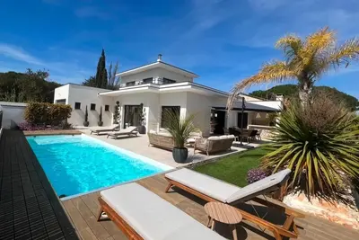 Image de Villa Lenna – Piscine chauffée, plage à pied