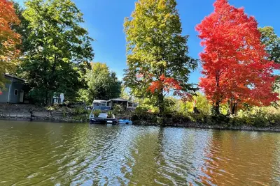 Image de Peaceful riverside cottage-Tranquil views & private outdoor space