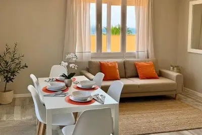 Image de Penthouse confortable à Salou pour 8 pers, terrasse spacieuse près de la plage, Wi-Fi