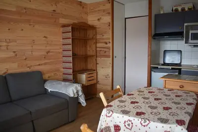 Image de Agréable studio cabine à Font-Romeu, confort 4 personnes, lumière plein sud