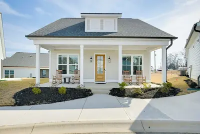Image de Steps to Marina! Lake Greenwood Home w/ Patios