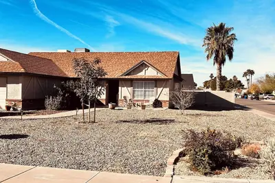 Image de Chandler West Manor, play pool &Patio, Pet friendly sleeps 8