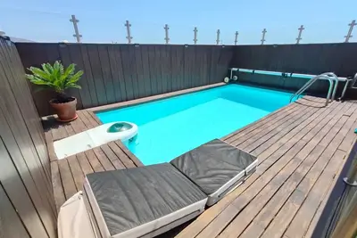 Image de Penthouse avec piscine privée sur solarium, à 200 m de la plage, Wi-Fi