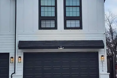 Image de Townhome Near Downtown Dallas Easy Close To Highways And Entertainment